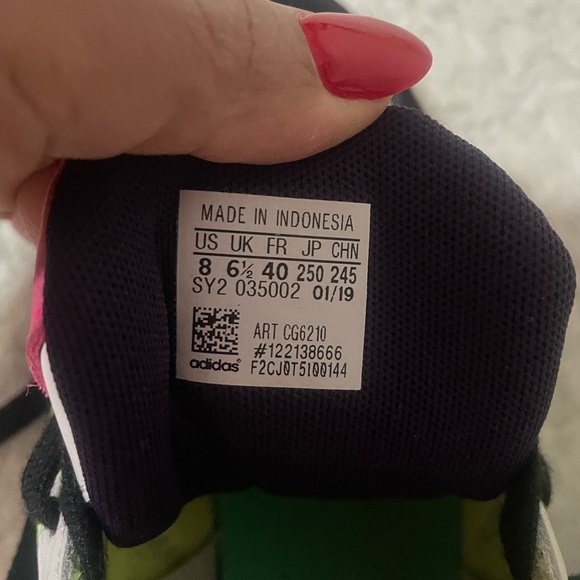 Adidas Women’s Neon Yellow and Black Sneakers - Picture 6 of 10